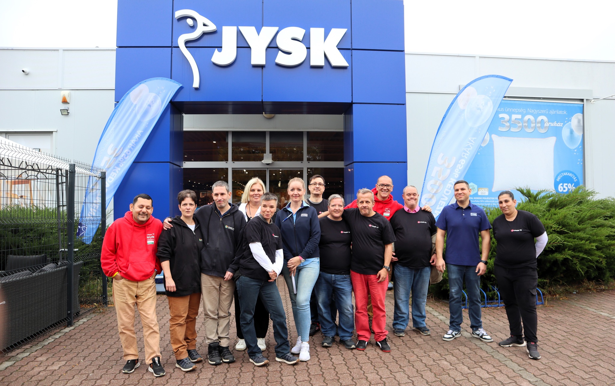 A JYSK Magyarország Kft. ismét bútorokkal támogatta Lámpikáinkat